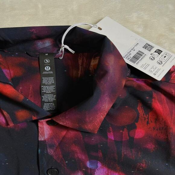 Lululemon Team Canada Button Up Shirt Men's M Black Ethereal Orbs Space Dust Oui - Picture 3 of 10
